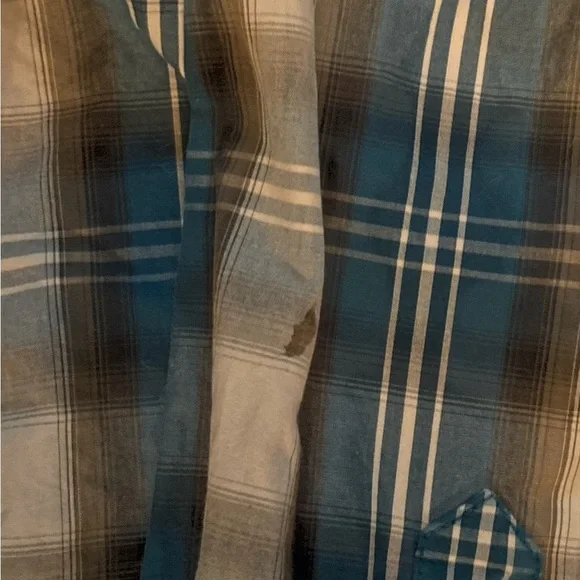 Hollister Pearl Button Down Shirt Blue and White with flaw Size Large - Picture 4 of 4